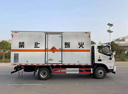 荥阳爆破器材运输车